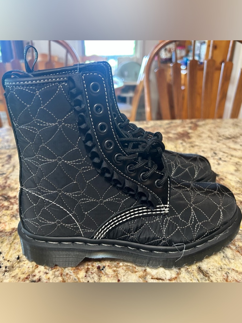 New Dr. Martens Uncommon Black Quilted 1460 Frill Boots w/ Lace Women’s 6